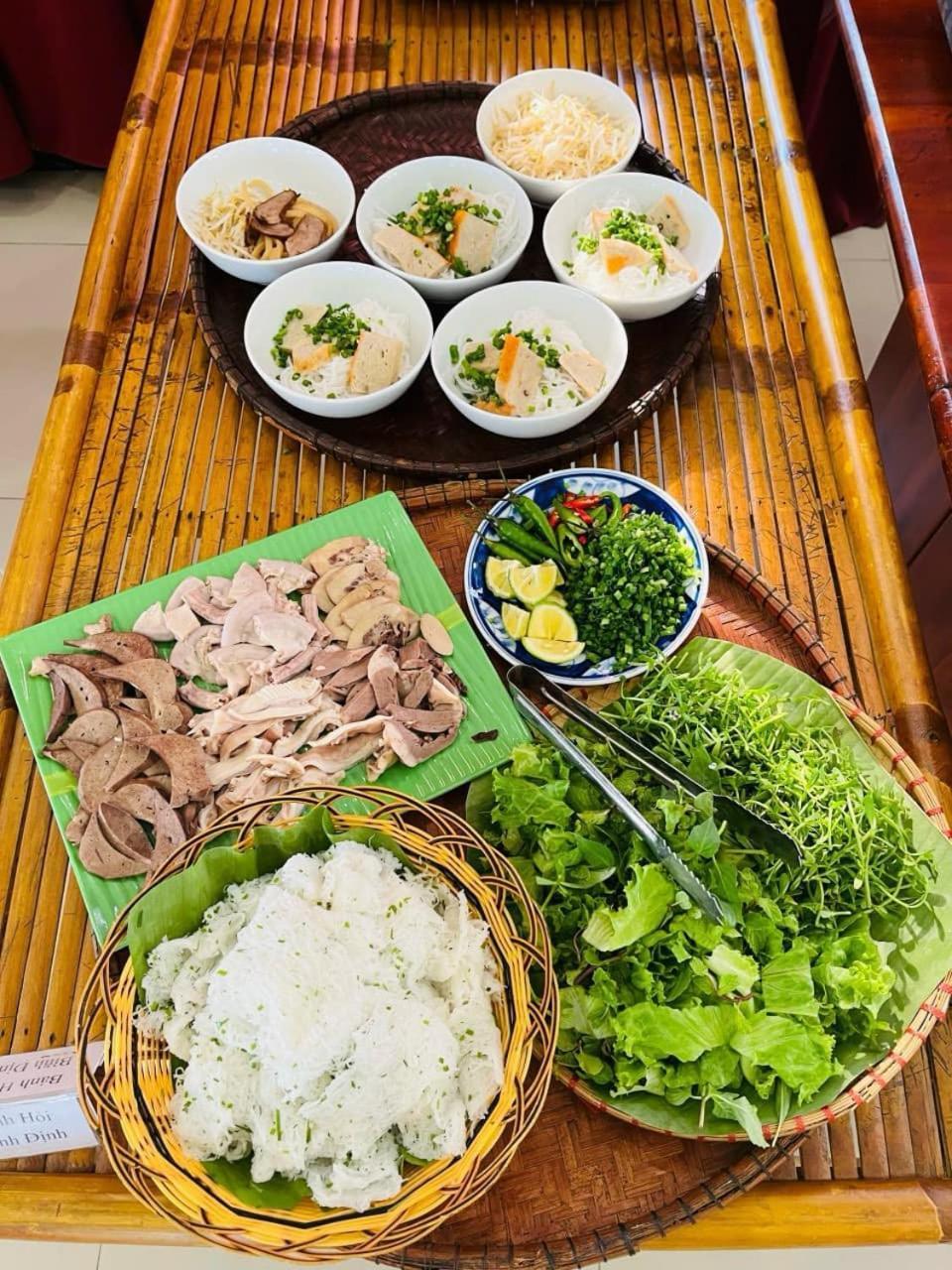 Phuong Dong Hotel Dn By -Bay Luxury 岘港 外观 照片